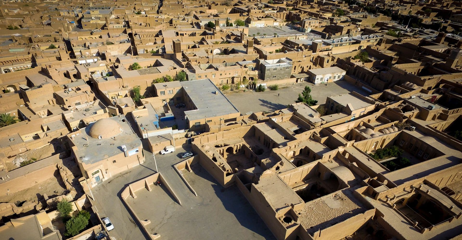 این خانه را عاق کرده‌ام