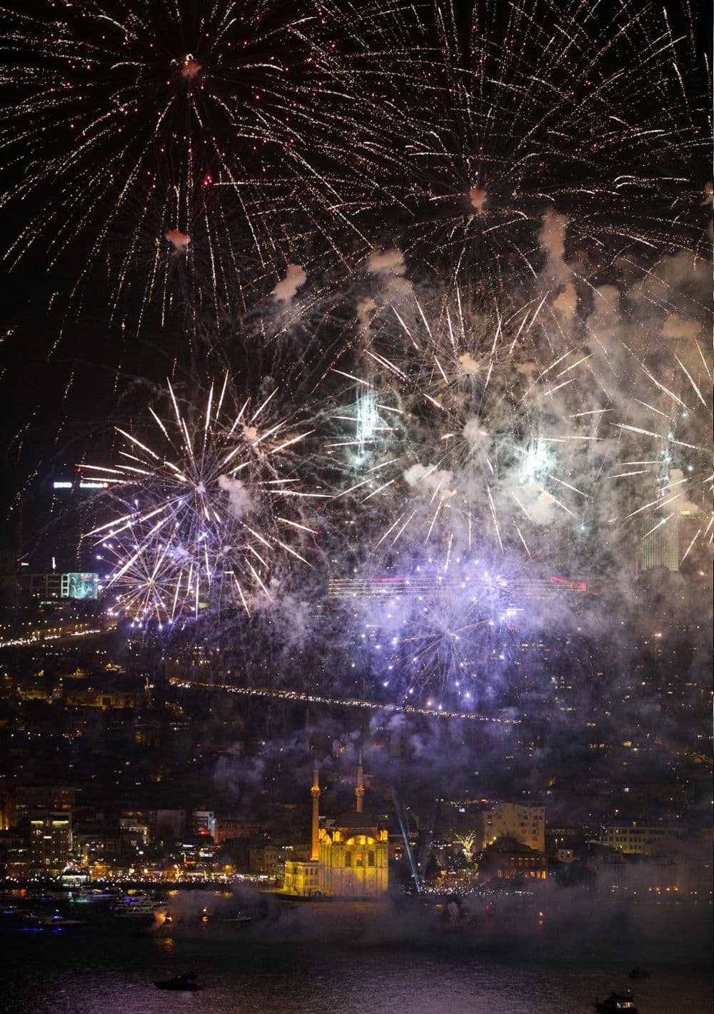 شب سال نو، استانبول، عکس از آرشیو خبرگزاری آناتولى
