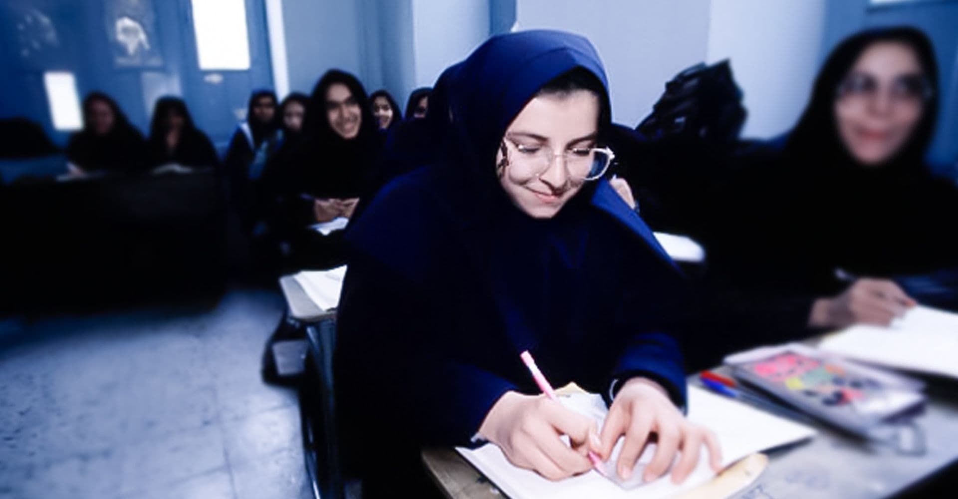 مدرسهی دخترانهای در تهران، عکس از برى آیورسون